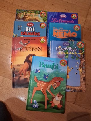 Varios libros de Disney