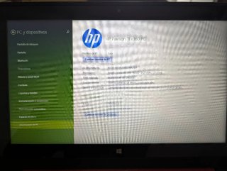 Ordenador HP Pavilion 11 Rojo/Enchufado