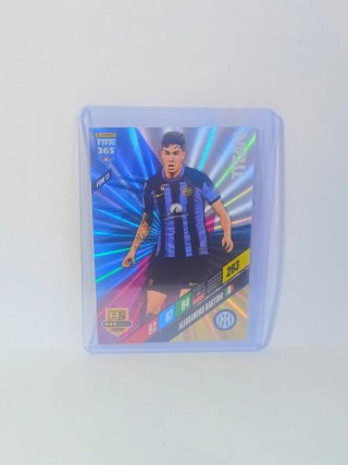 Cromo Panini FIFA 365 Titan