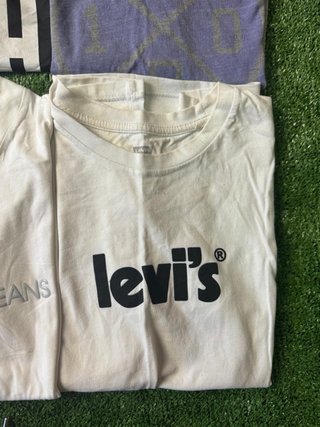 Lote de 6 camisetas de marca: levis puma champion