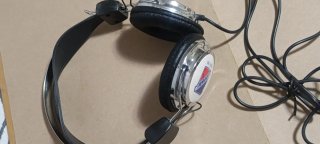 Auriculares Vintage Brugal