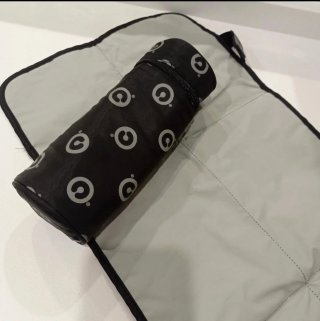 Bolso Bbest negro piel con detalles camel