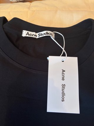 Camiseta Acne Studios Stockholm 1996 Negra