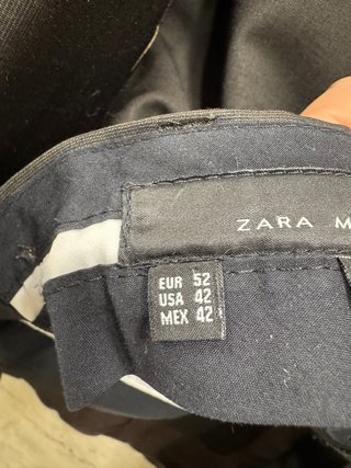 Traje Zara marron