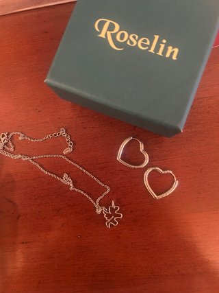 Conjunto Plata: Pendientes y Colgante Corazón