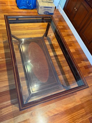 Mesa de centro de cristal y madera