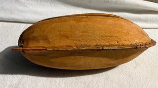 Maqueta de barco de madera detallada
