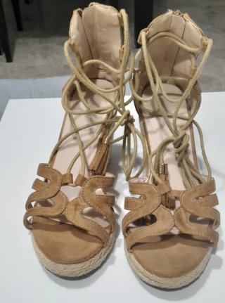Sandalias cuña esparto gladiador