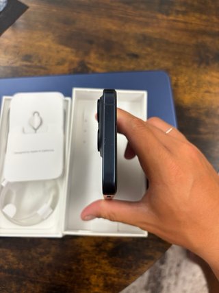iPhone 15 Pro Azul