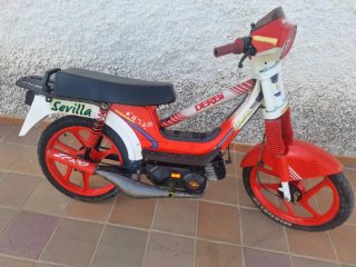 Derbi Variant Eléctrica Roja y Blanca