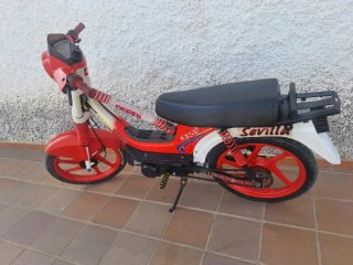 Derbi Variant Eléctrica Roja y Blanca