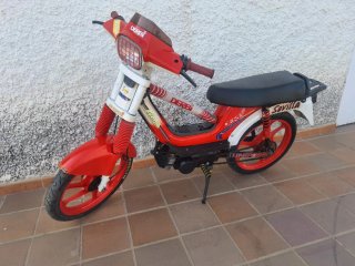 Derbi Variant Eléctrica Roja y Blanca