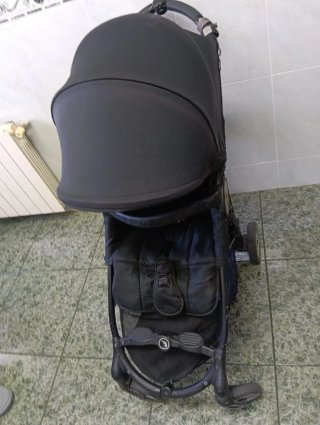 Carrito de bebé y colchoneta más saco de invierno