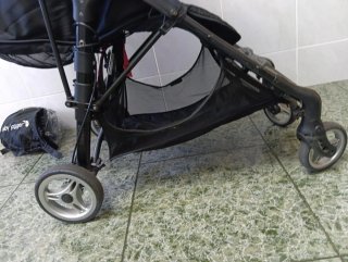 Carrito de bebé y colchoneta más saco de invierno
