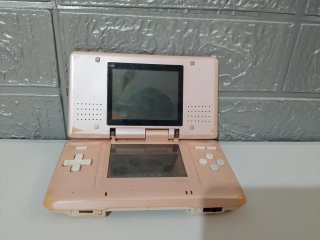 Consola Nintendo DS clásica rosa leer
