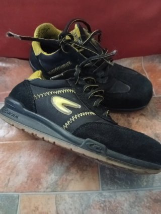 Zapatos de seguridad Cofra negros y amarillos