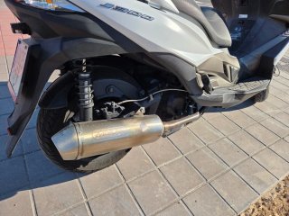 Kawasaki J300