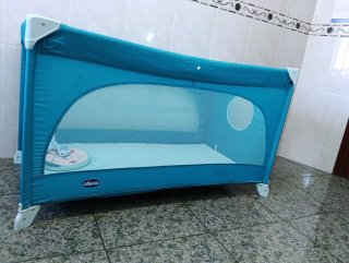 Cuna de viaje plegable
