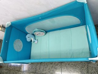 Cuna de viaje plegable