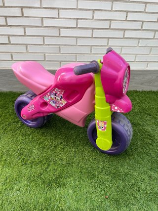 Moto infantil niña