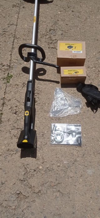 Desbrozadora a batería nueva.completa.con todo