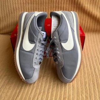 Dos pares de zapatillas Nike Cortez 42