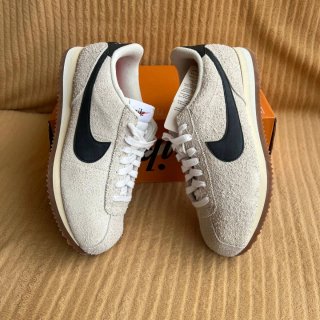 Dos pares de zapatillas Nike Cortez 42