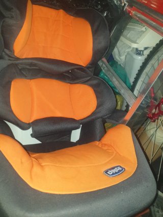 Silla coche Chicco naranja