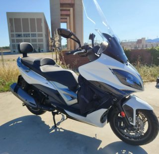 Kymco Xciting 400 Blanca con extras