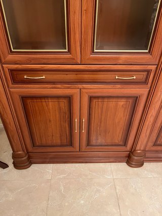 Mueble de salón madera y cristal