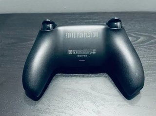 Mando PS5 Edición Especial Final Fantasy XVI