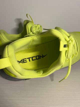 Zapatillas Nike Metcon Grises y Amarillas