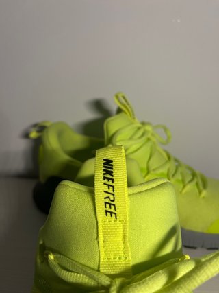 Zapatillas Nike Metcon Grises y Amarillas