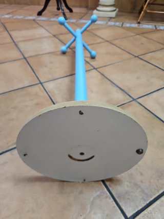 Perchero infantil azul
