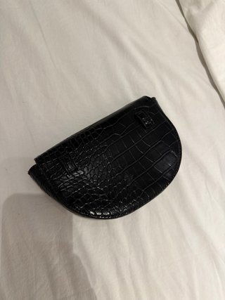 Bolso efecto piel Zara negro