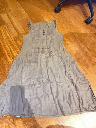 Pantalones cortos, una mini falda premamá embaraza
