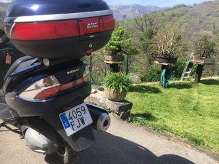 Suzuki Burgman 400 Azul