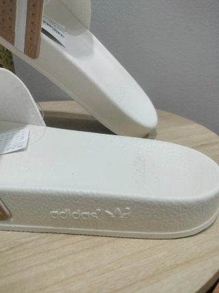 Ciabatte Adidas Adilette Beige e Bianche