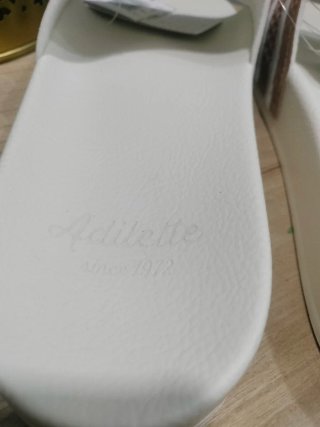 Ciabatte Adidas Adilette Beige e Bianche