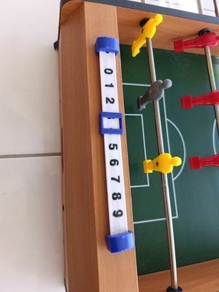 Futbolín de madera