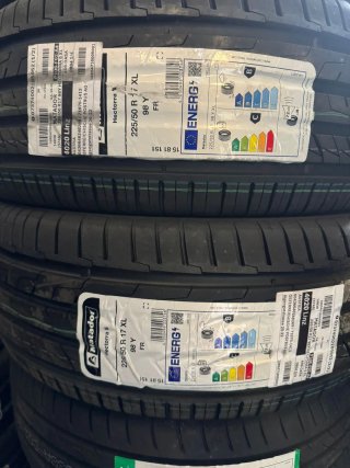 PAREJA de Neumáticos Matador Hectorra 5 225/50 R17
