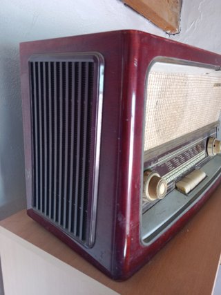 Radio Vintage SANZ T-705 - Aprox. 1960