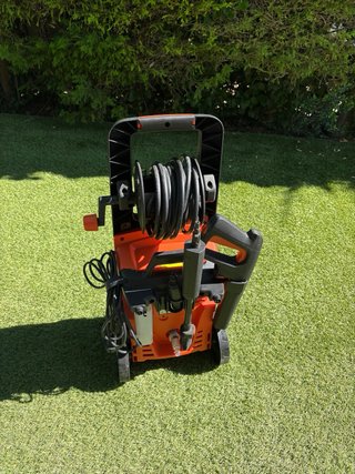 Hidrolimpiadora Black+Decker BXPW2000PE