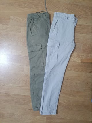 2 Pantalones Cargo Beige y Verde