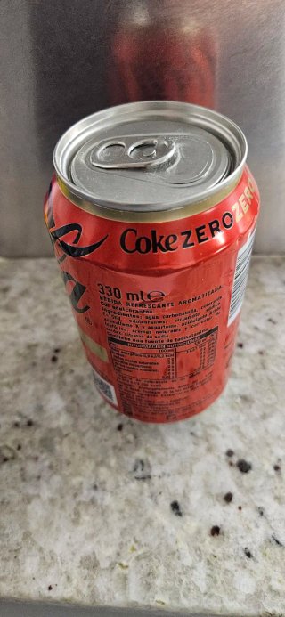 Contenitore Coca-Cola Zero Zero nascosto