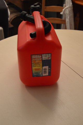 Bidón de combustible rojo 10L