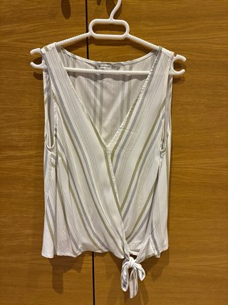 Blusa sin manga Stradivarius rayas. A estrenar