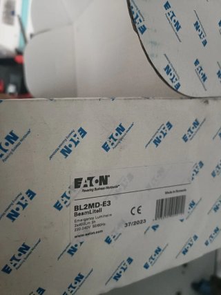Lampada emergenza Eaton Beamlite II IP65