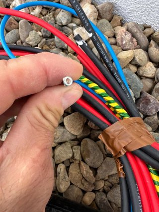 TRABAJOS ELECTRICIDAD