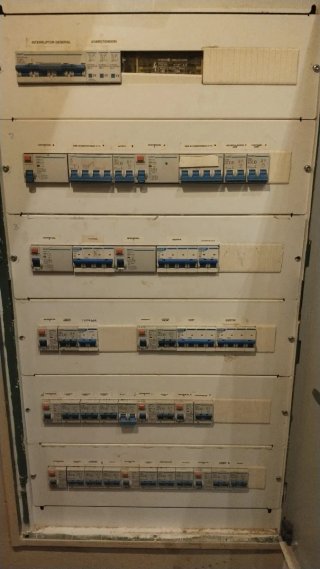 TRABAJOS ELECTRICIDAD